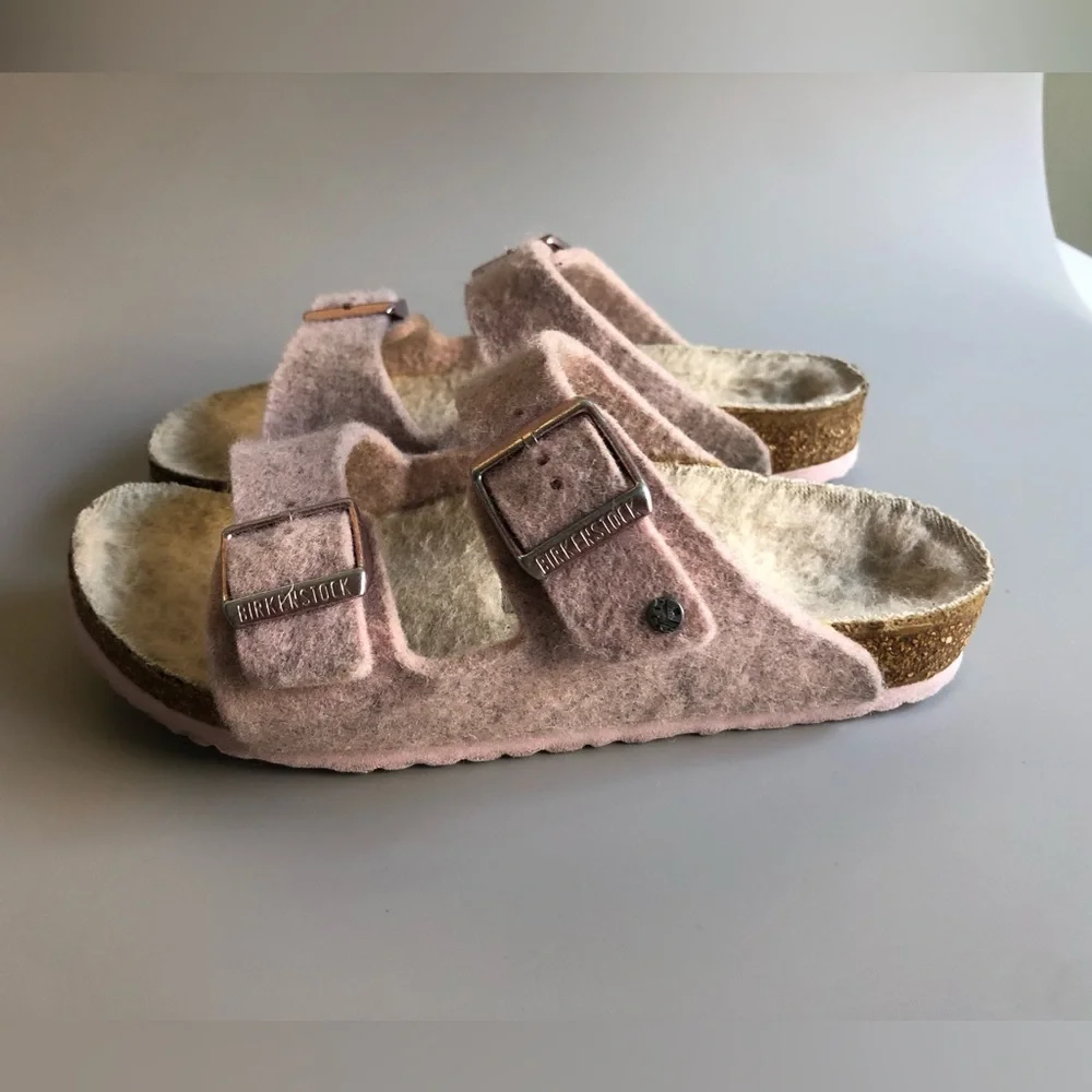 Birkenstock girl arizona